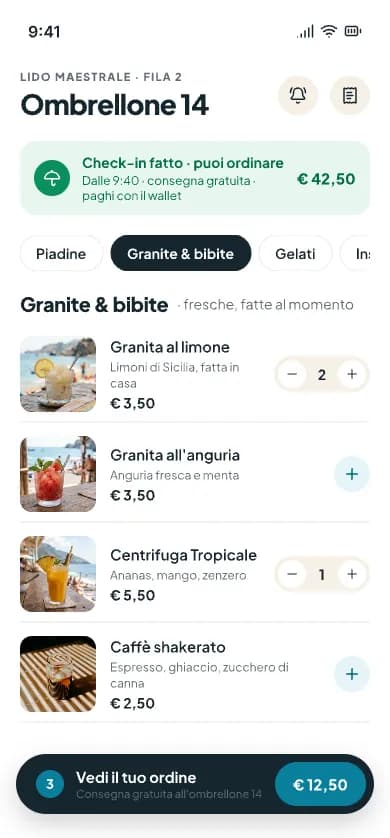 Menu all'ombrellone su telefono: intestazione con l'ombrellone collegato e Check-in fatto · puoi ordinare, categorie e prodotti con il pulsante +
